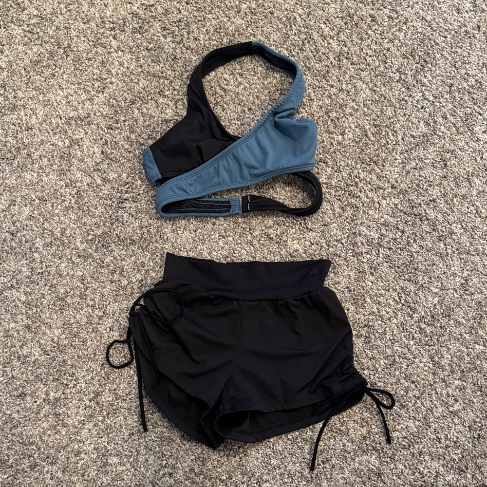 Women's Black and Blue Activewear Set